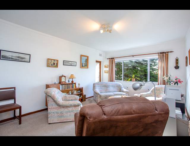 2 BEDROOM APARTMENT FOR SALE IN KENILWORTH UPPER